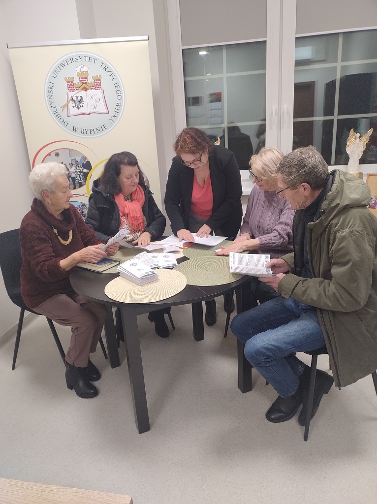 Na zdjęciu osoby podczas spotkania